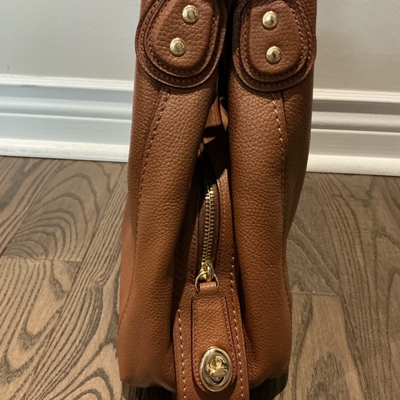 Coach Tan Leather Shoulder Bag - Picture 5 of 10